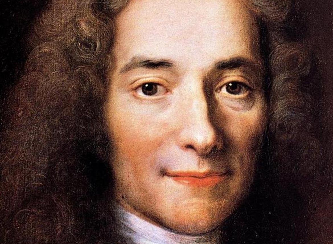 Imagem representa Voltaire, um grande filósofo iluminista defensor da liberdade de expressão